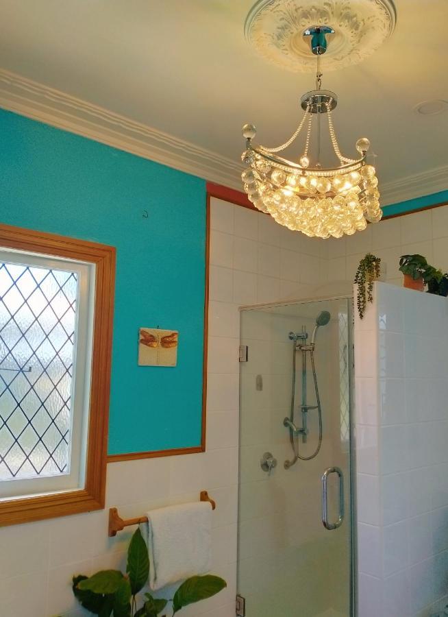 Amberly House Rotorua Bed & Breakfast Екстериор снимка